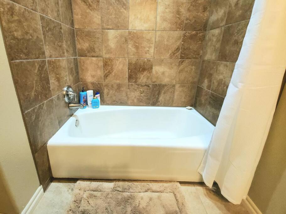 The Greenhouse - 3Bed 2Bath Home In Tahlequah, Ok 외부 사진